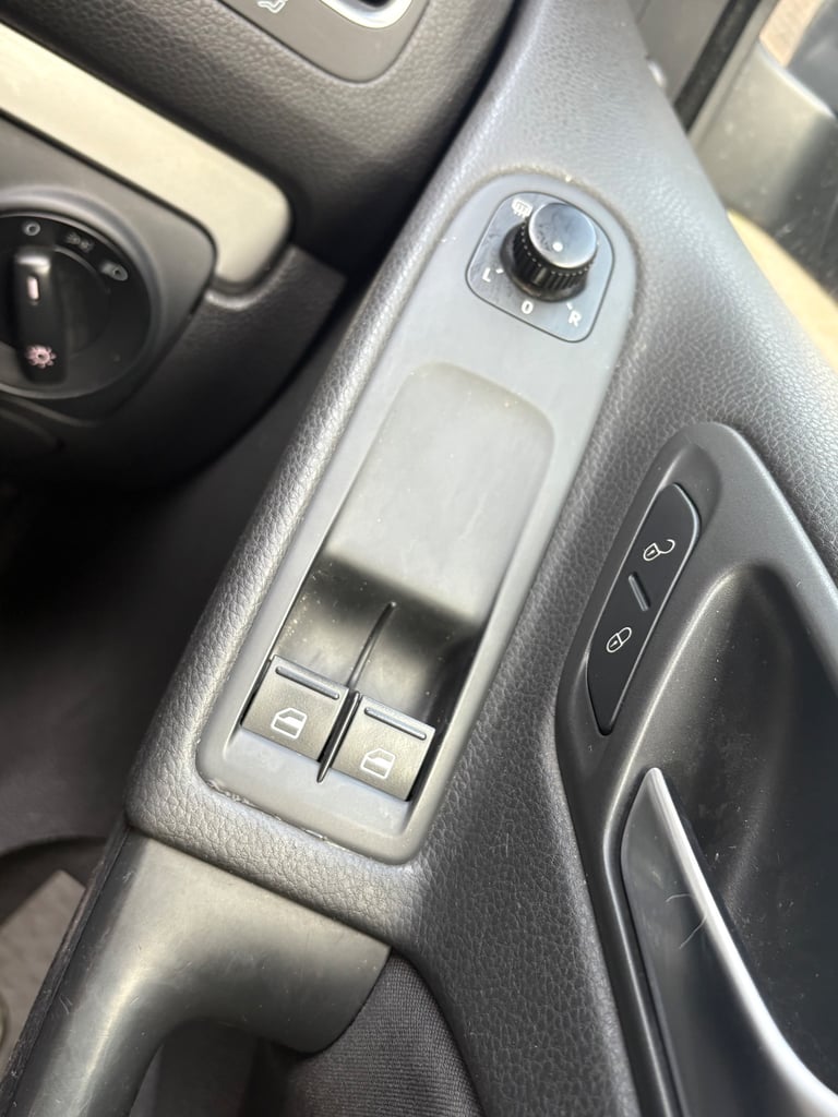 Volkswagen, GOLF, Hatchback, 2010, Manual, 1390 (cc), 5 doors