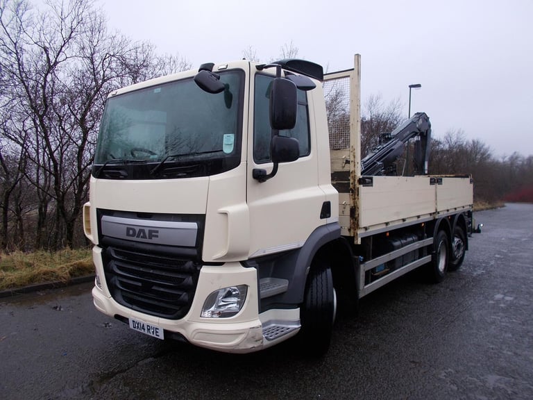 2014 (14) LEYLAND DAF CF 330 FLATBED WITH CRANE & BRICK GRAB. REAR LIFT STEER