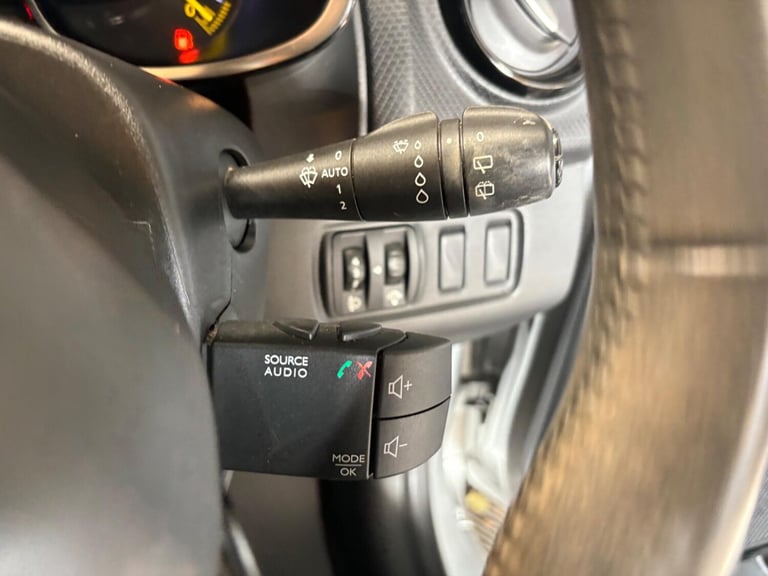 Renault Clio 1.5 dCi Dynamique MediaNav EDC Euro 5 5dr Diesel Automatic