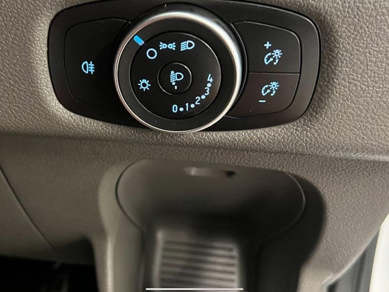 2022 Ford Transit 2.0 350 EcoBlue HD Leader DROPSIDE Cab 2dr Diesel Manual RWD L4 Euro 6 (s/s DRO...