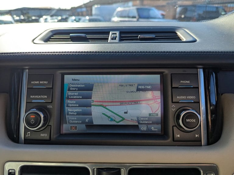 2011 Land Rover Range Rover 4.4 TD V8 Vogue SUV 5dr Diesel Auto 4WD Euro 5 (313 bhp) ESTATE Diese...