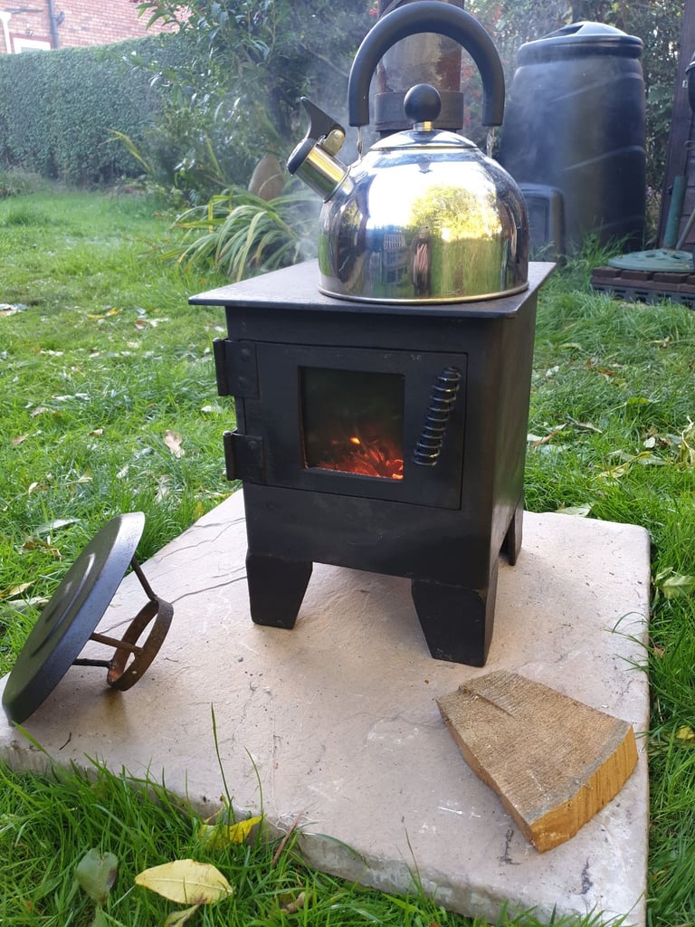 Small wood stove - For shed / boat / van - Good condition