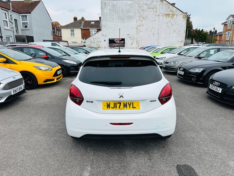 2017 Peugeot 208 1.2 PureTech 82 Black Edition 3dr HATCHBACK Petrol Manual