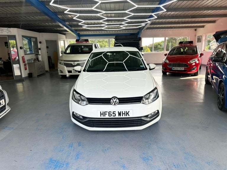 VOLKSWAGEN POLO 1.2 TSI BlueMotion Tech SE 2015