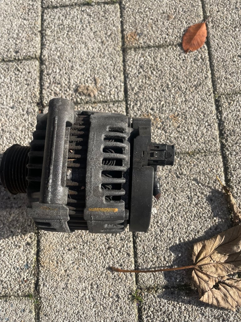 Alternator for Defender