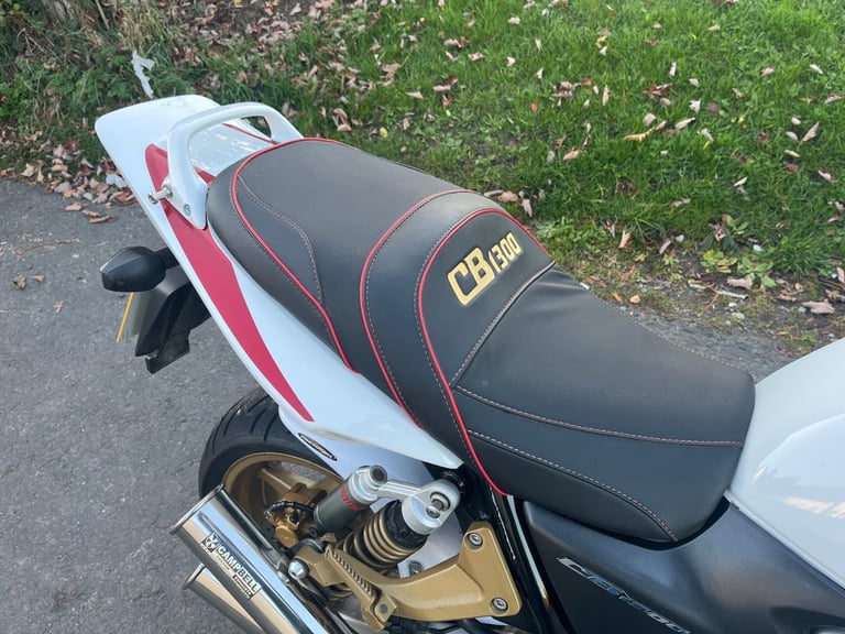 HONDA CB1300SA-5, 2007(07), ONLY 10,547 MILES, FSH, STUNNING BIKE, £4995