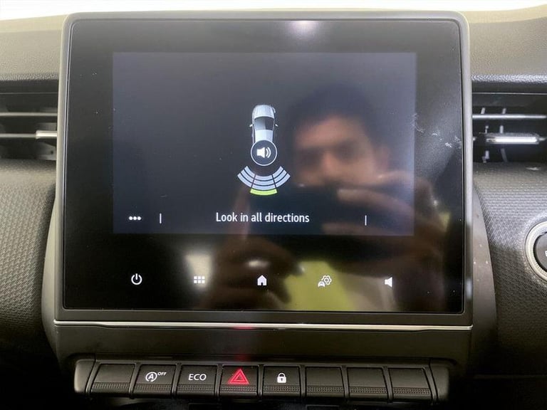 2022 Renault Clio 1.0 TCe Iconic Edition Euro 6 (s/s) 5dr Manual Hatchback Petrol Manual