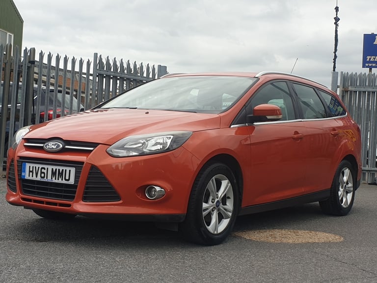 image for 2011 Ford Focus 1.6 Zetec Estate 5dr Petrol Manual Euro 5 (125 ps) Petrol