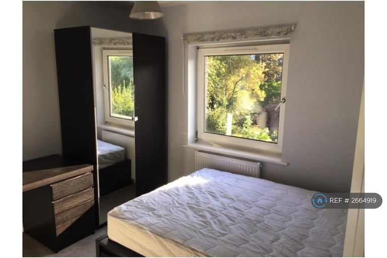 1 bedroom in Rushmead Close, Canterbury, CT2 (#2664919)