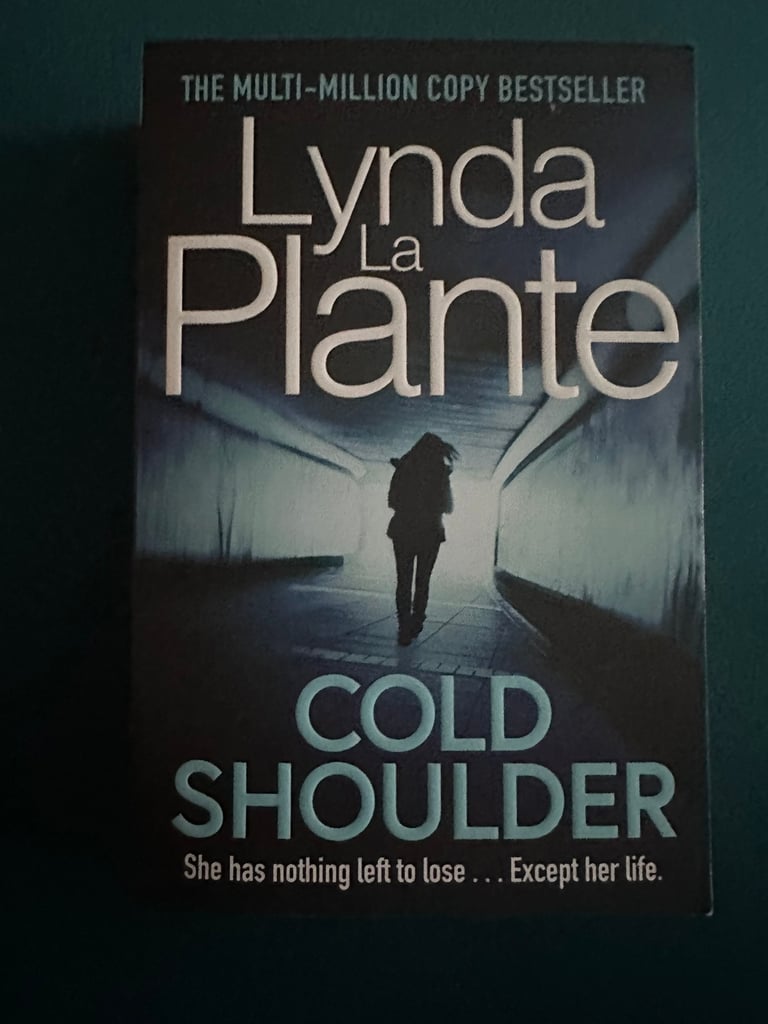 Cold Shoulder book by Lynda La Plante New