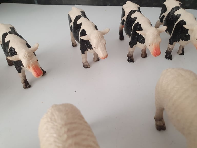 Toy Farm animals bundle 6 x sheep 9 x cows