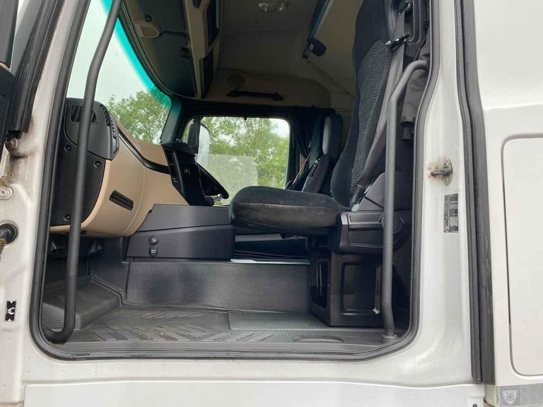 MERCEDES ACTROS 1824 *EURO 6* 4X2 DEMOUNT CHASSIS CAB 2018 - BV67 OUA