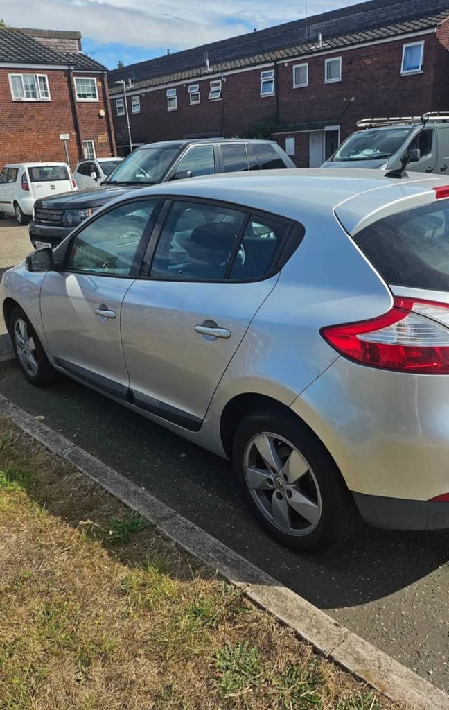 Renault, MEGANE, Hatchback, 2011, Manual, 1598 (cc), 5 doors