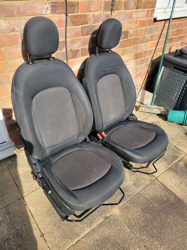 Mini f56 2016 front and back seats 