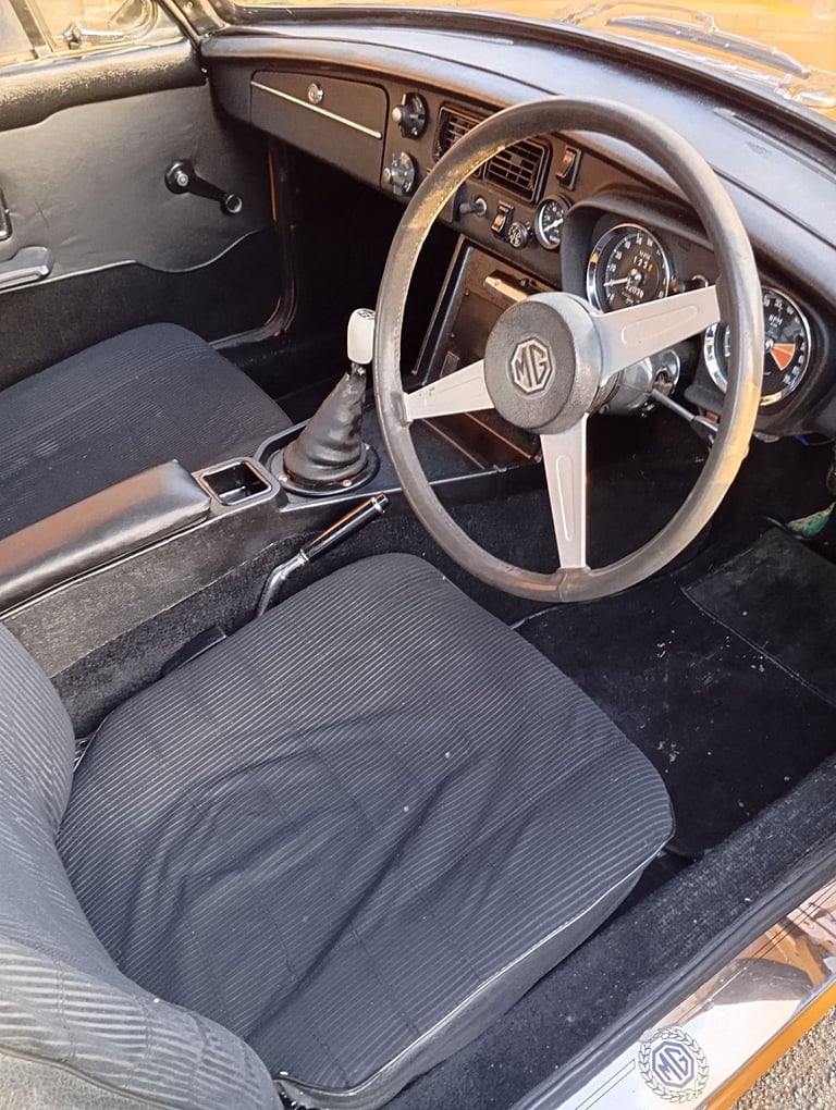 MGB GT 1973