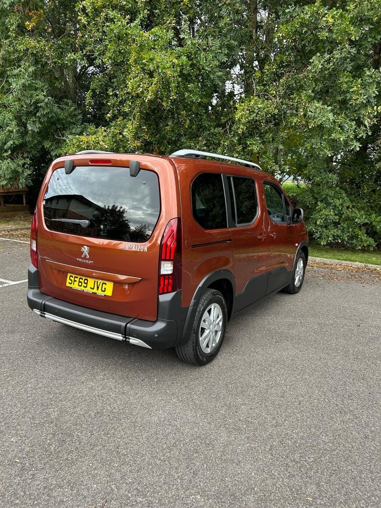 Peugeot RIFTER HORIZON RE TD AUTO 1.5 HDi Wheelchair Access