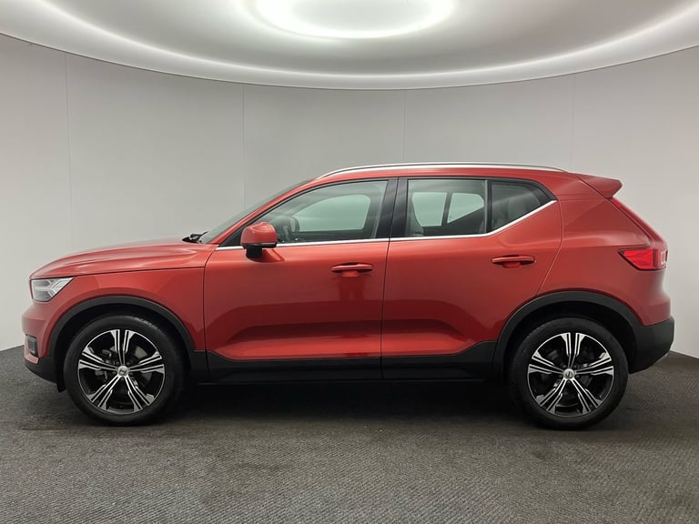2020 Volvo XC40 2.0 B4P Inscription Pro 5dr Auto Estate Automatic
