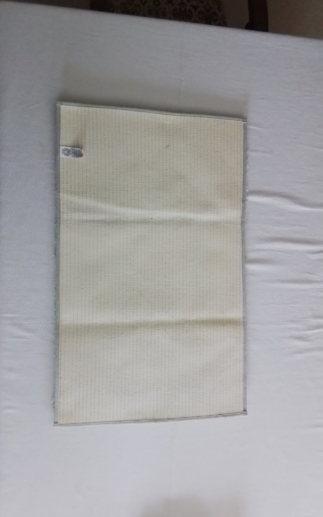 Grey and sparkly rectangle bathmat, excellent condition