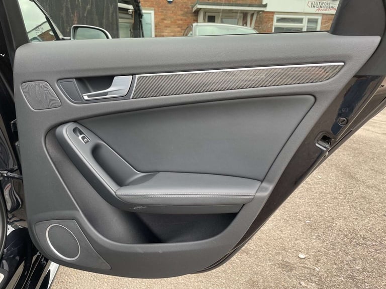 2014 Audi A4 4.2 RS 4 FSI Quattro Auto 4WD 5dr Estate Petrol Automatic