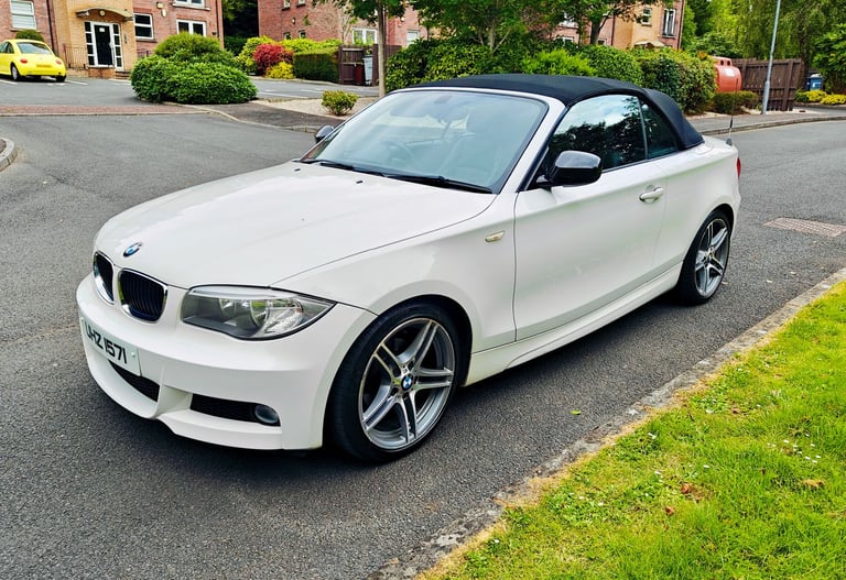 BMW, 1 SERIES, Convertible, 2012, Manual, 1995 (cc), 2 doors
