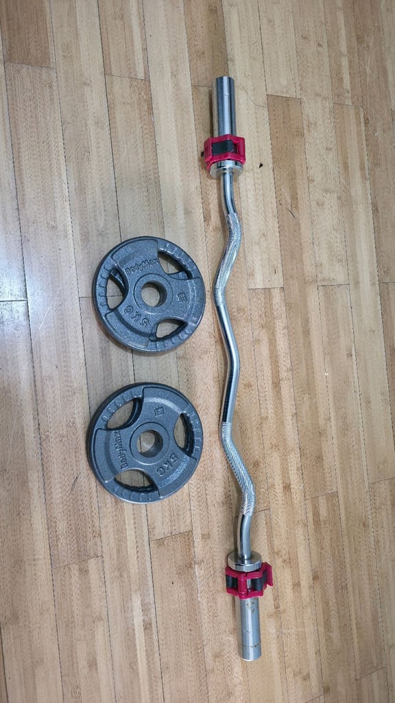 EZ Curl bar with weights and bar lock collars clips