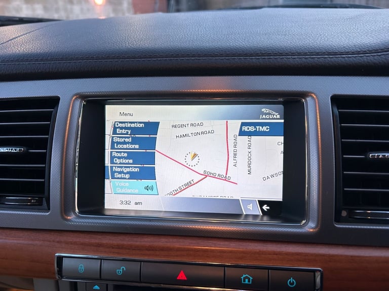 AUTO 2010 JAGUAR XF 3.0 V6 LUXURY 241 BHP 2 KEYS NOT LEON FR X TYPE XJ 530D 330D C350 CDI A45 A6 A5