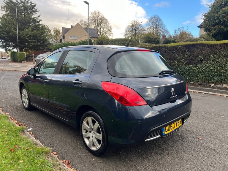 2013 Peugeot 308 1.6 HDi 92 Active 5dr [Sat Nav] HATCHBACK Diesel Manual