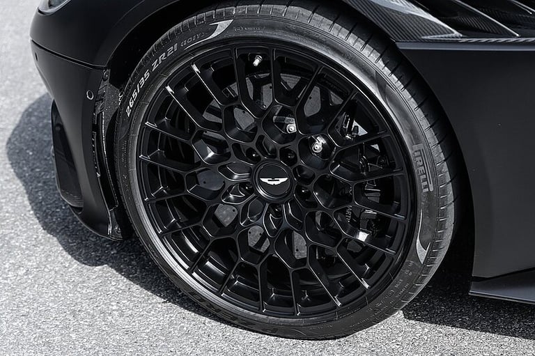 2023 Aston Martin DBS SUPERLEGGERA 770 ULTI V12 Ultimate COUPE PETROL Automatic