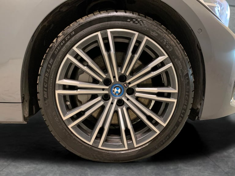 2021 BMW 3 Series 2.0 330e 12kWh M Sport Saloon 4dr Petrol Plug-in Hybrid Auto xDrive Euro 6  Sal...