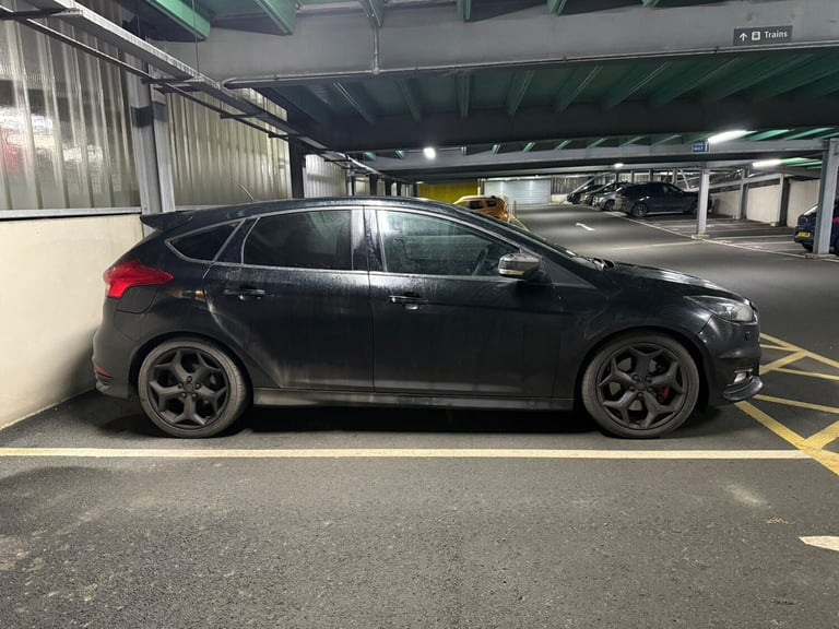 image for 2015 Ford Focus 2.0 TDCi ST-3 Hatchback 5dr Diesel Manual Euro 6 (s/s) (185 ps)