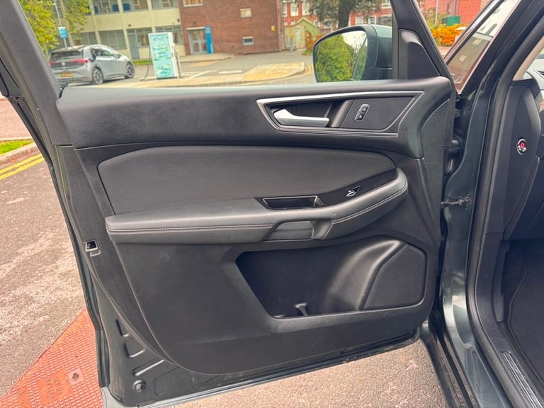 Ford S-Max TITANIUM TDCI