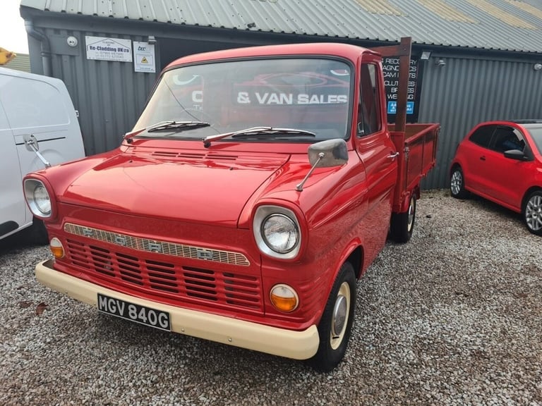 Mk1 TRANSIT 1968 DROPSIDE FULLY RESTORED  1.6V4 INSIDE AND OUT