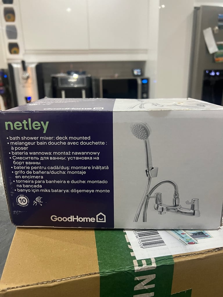 Netley shower head and tap