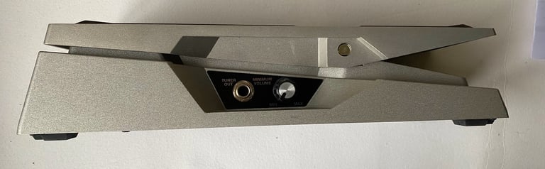 Boss FV-500L Foot Volume Expression Pedal