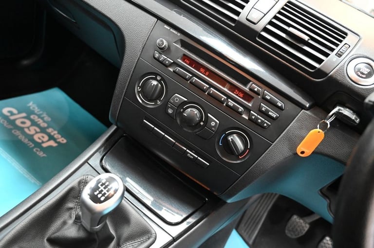 2010 BMW 1 Series 116i [2.0] Sport 5dr HATCHBACK PETROL Manual