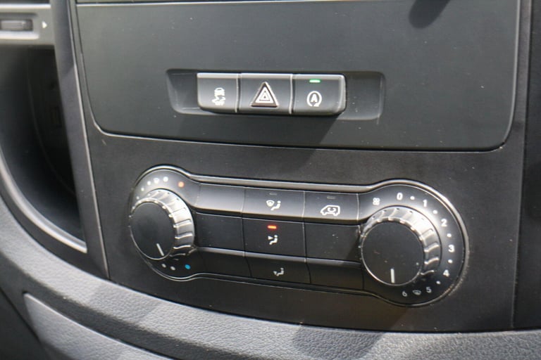  Mercedes-Benz Vito 2.1 114 CDI BlueTEC RWD L1 Euro 6 (s/s) 5dr Diesel Manual