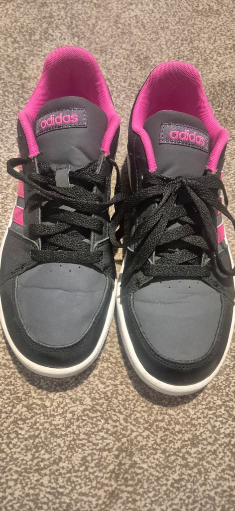 Ladies Adidas trainers 