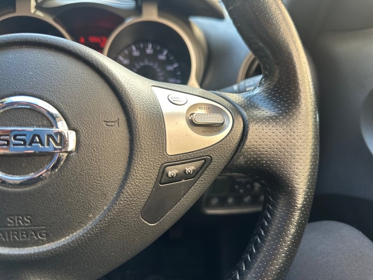 2016 Nissan Juke 1.2 DiG-T Tekna 5dr HATCHBACK Petrol Manual