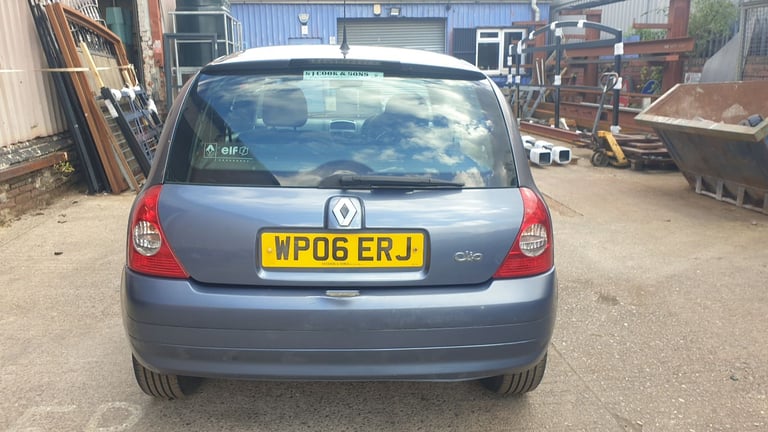 Renault Clio 1149 cc  NEW MOT ...CLUTCH,TIMING BELT replaced 3k miles ago lovely drive and condition