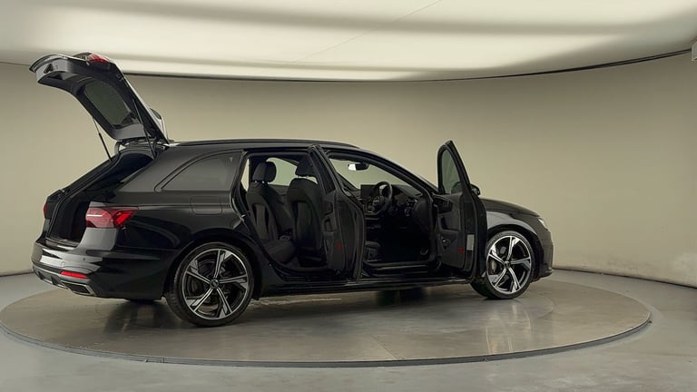 2022 Audi A4 Avant 2.0 TFSI 40 Black Edition Estate 5dr Petrol S Tronic Euro 6 (s/s) (204 ps) Est...