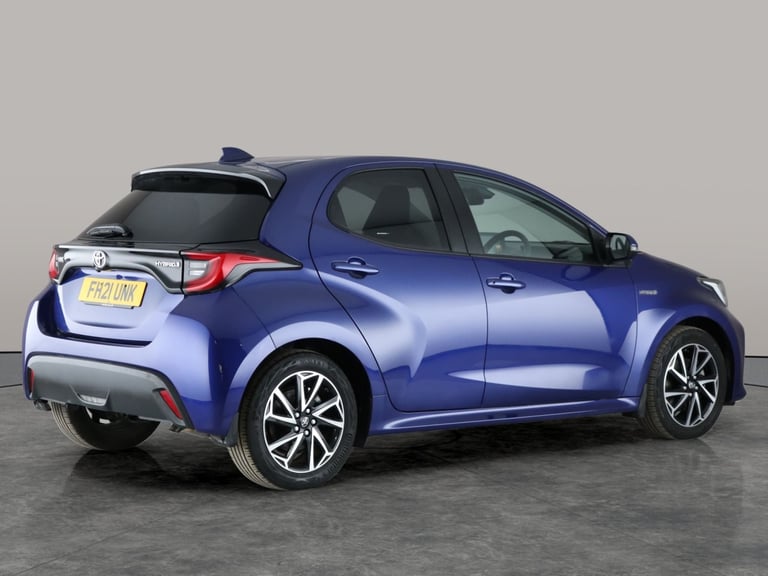 2021 Toyota Yaris 1.5 VVT-h Design Hatchback 5dr Petrol Hybrid E-CVT Euro 6 (s/s) (116 ps) -  Hat...