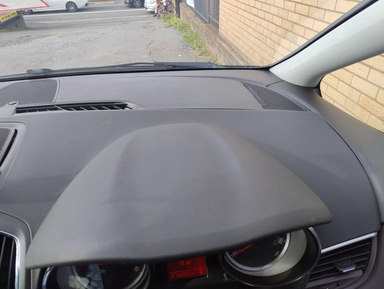 2014 Vauxhall Zafira Tourer 2.0 CDTi Exclusiv Auto Euro 5 5dr MPV Diesel Automatic