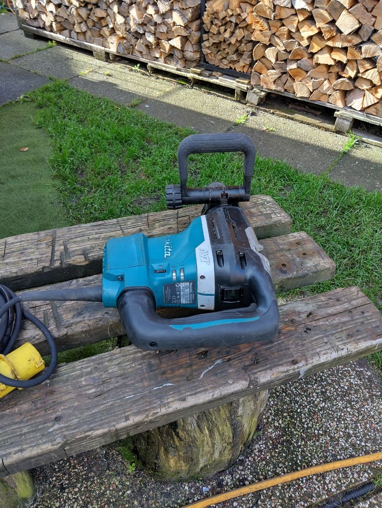 Makita HR4013C SDS Max Rotary Hammer AVT 110v breaker chisel