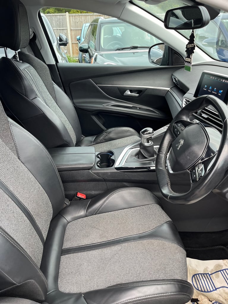 2017 Peugeot 3008 1.6 BlueHDi 120 Allure 5dr HATCHBACK Diesel Manual