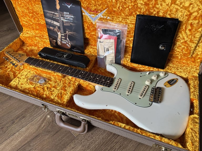 Fender Custom Shop NAMM Limited Edition ’60 Stratocaster Relic Olympic White