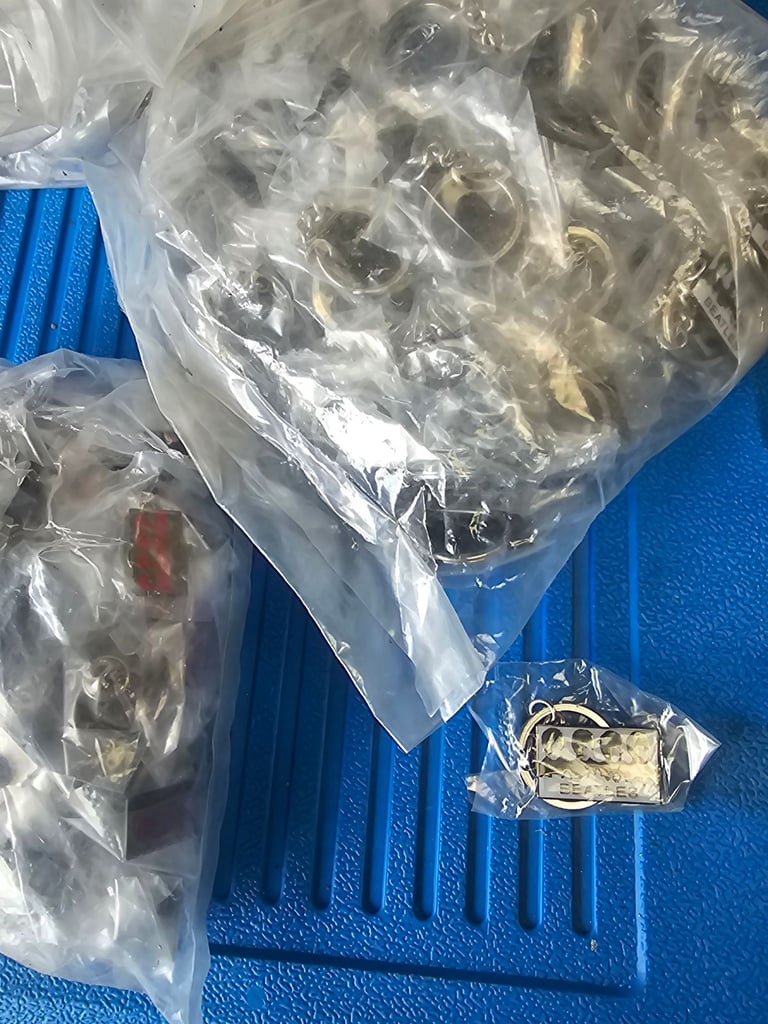 The beatles keyrings rare collection  full bags