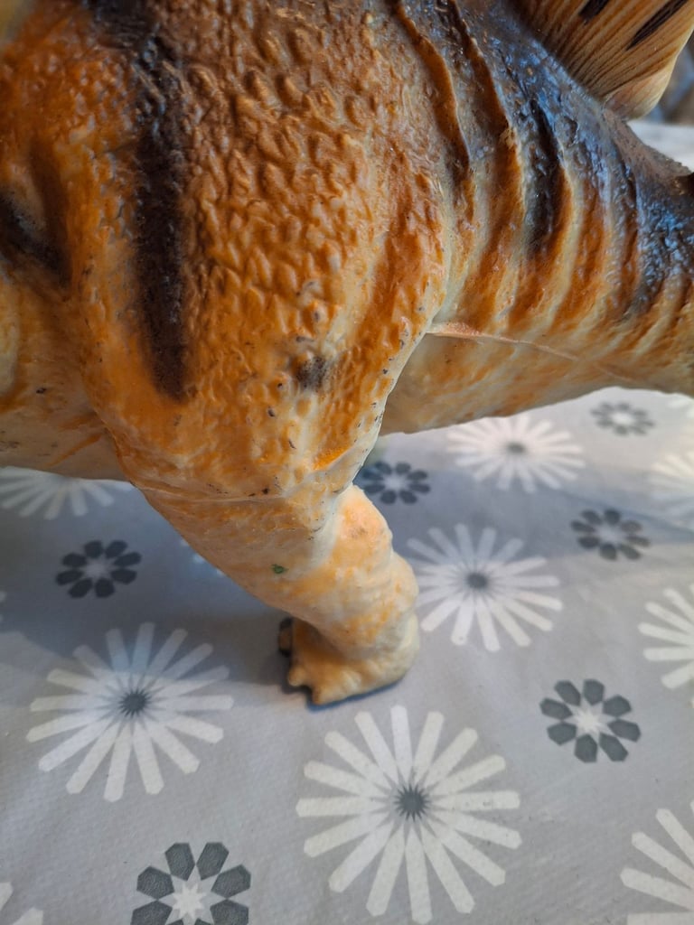 Dinosaurs large figures