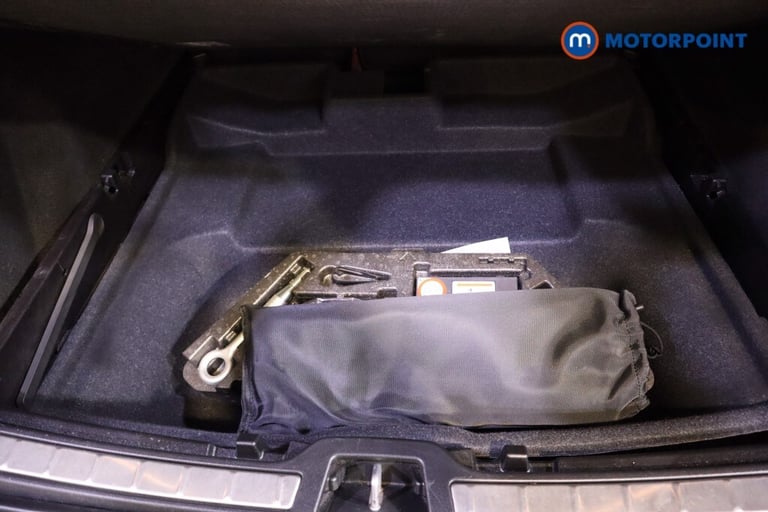 2020 Volvo XC40 1.5 T3 [163] R DESIGN 5dr SUV Petrol Manual