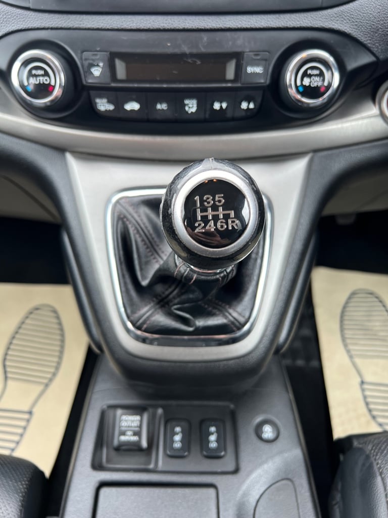 HONDA CR-V 2.2 i-DTEC EX 5dr, LONG MOT, TOP SPEC, EXCELLENT CONDITION