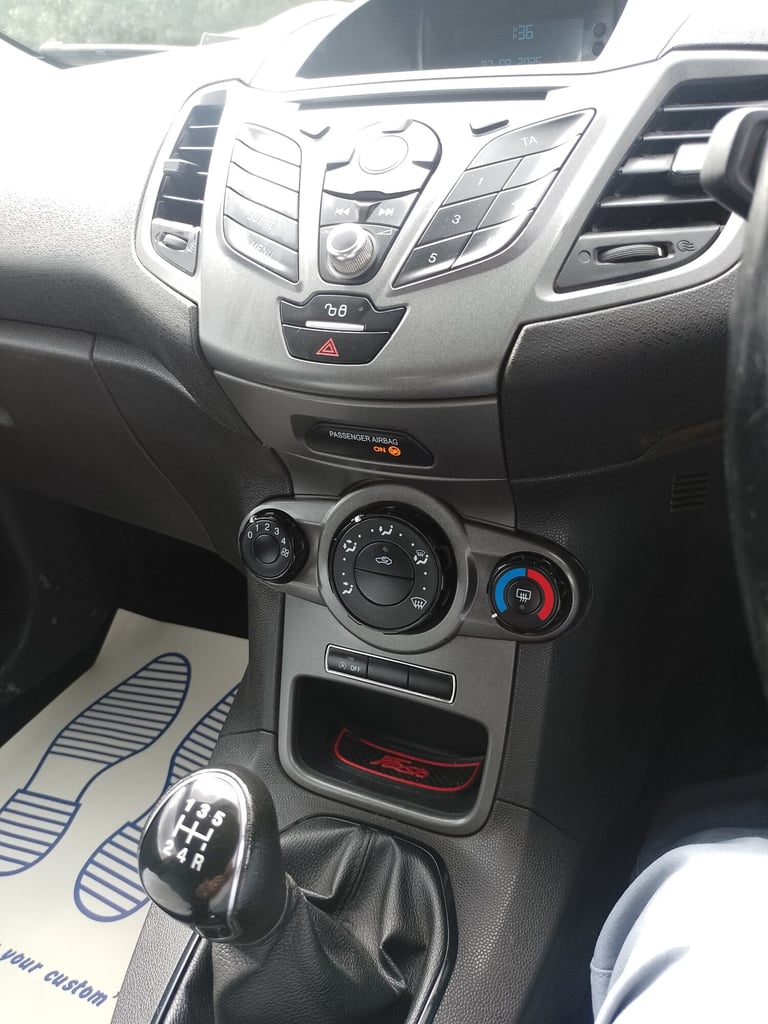 2015 Ford Fiesta 1.5 TDCi ECOnetic Van CAR DERIVED VAN Diesel Manual